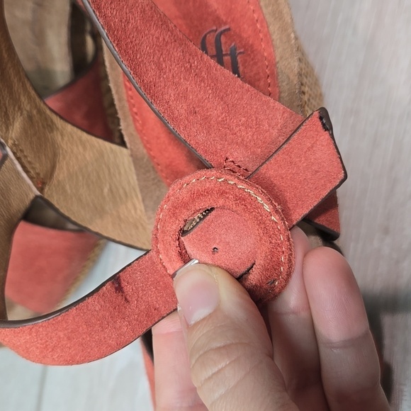 Sofft Women Casidy Leather Wedge Sandals shoes sz 9.5M - Picture 13 of 13